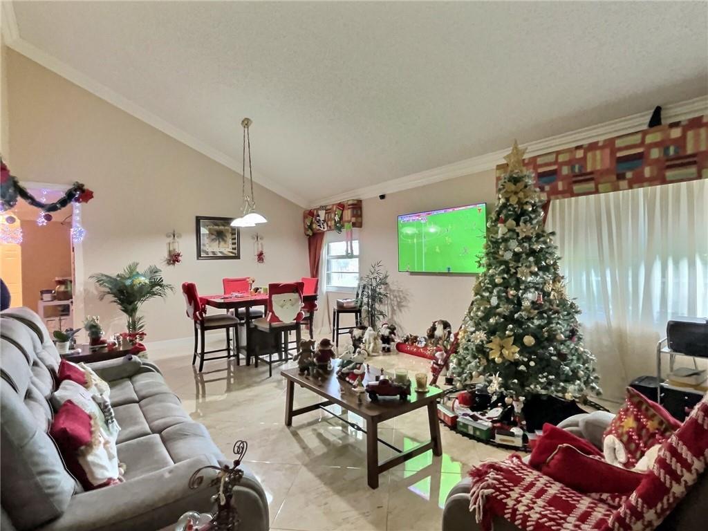 Azalea Court - Residential