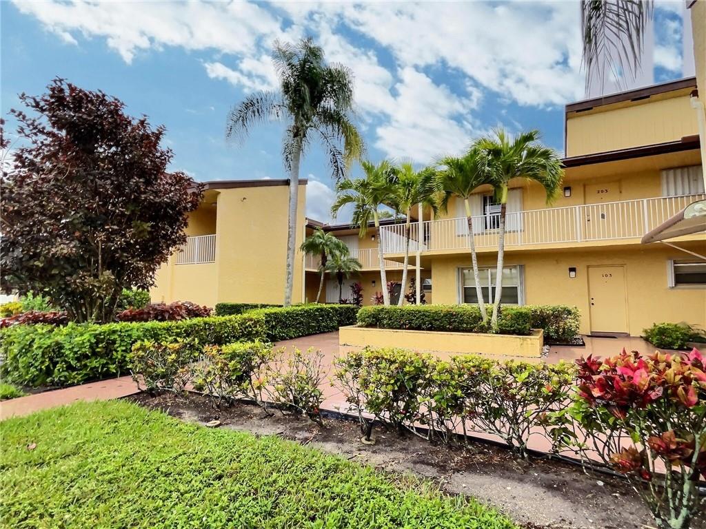 Azalea Court - Residential