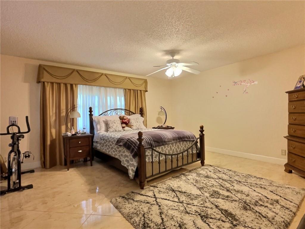 Azalea Court - Residential