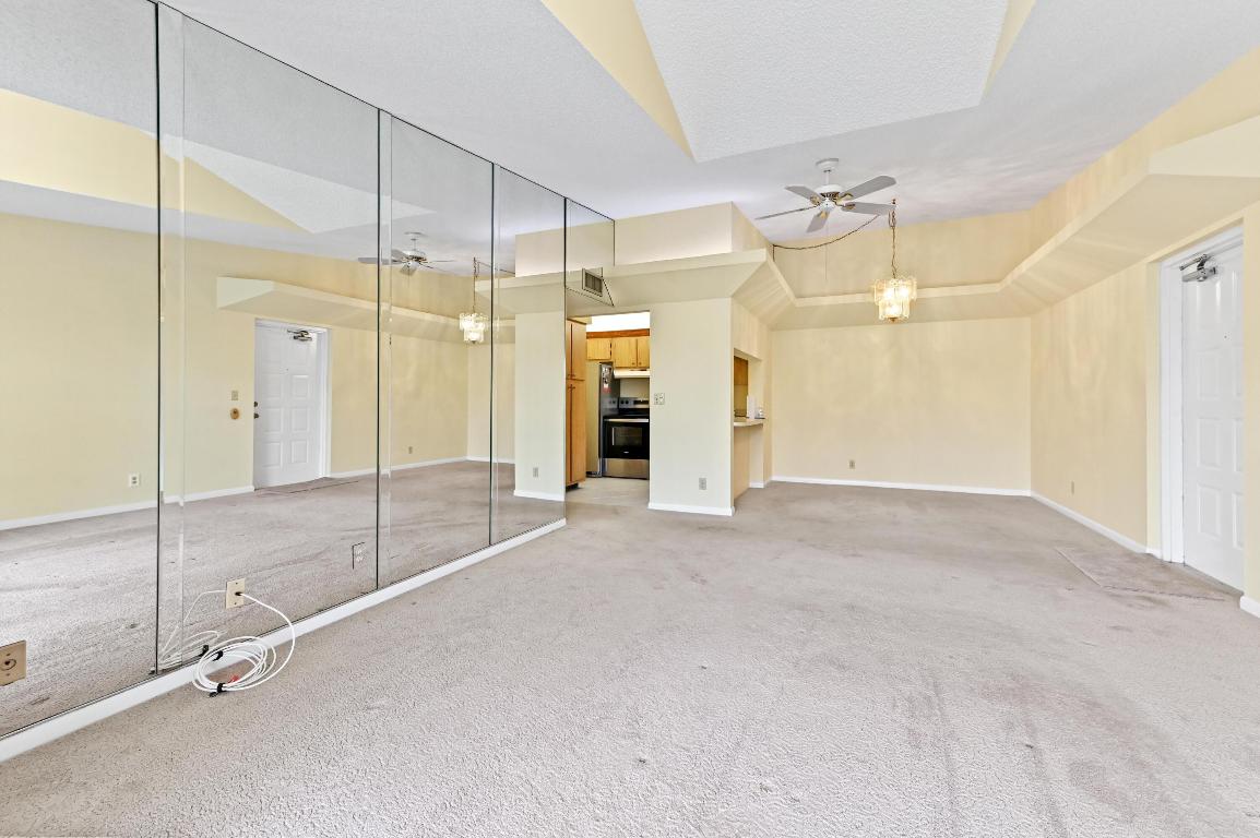 1106 Green Pine Boulevard G3