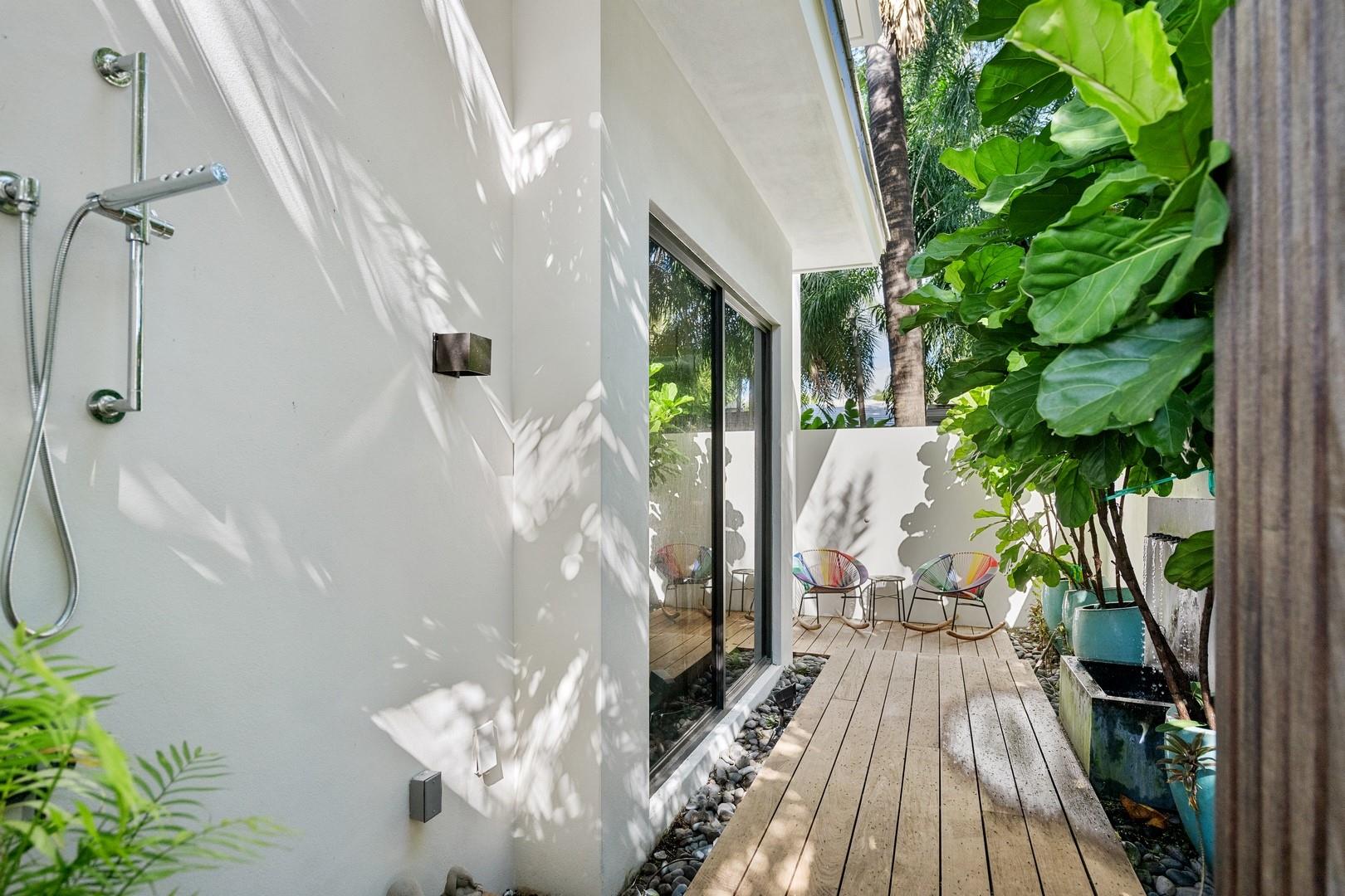 Coral Ridge 21-50 B - Residential