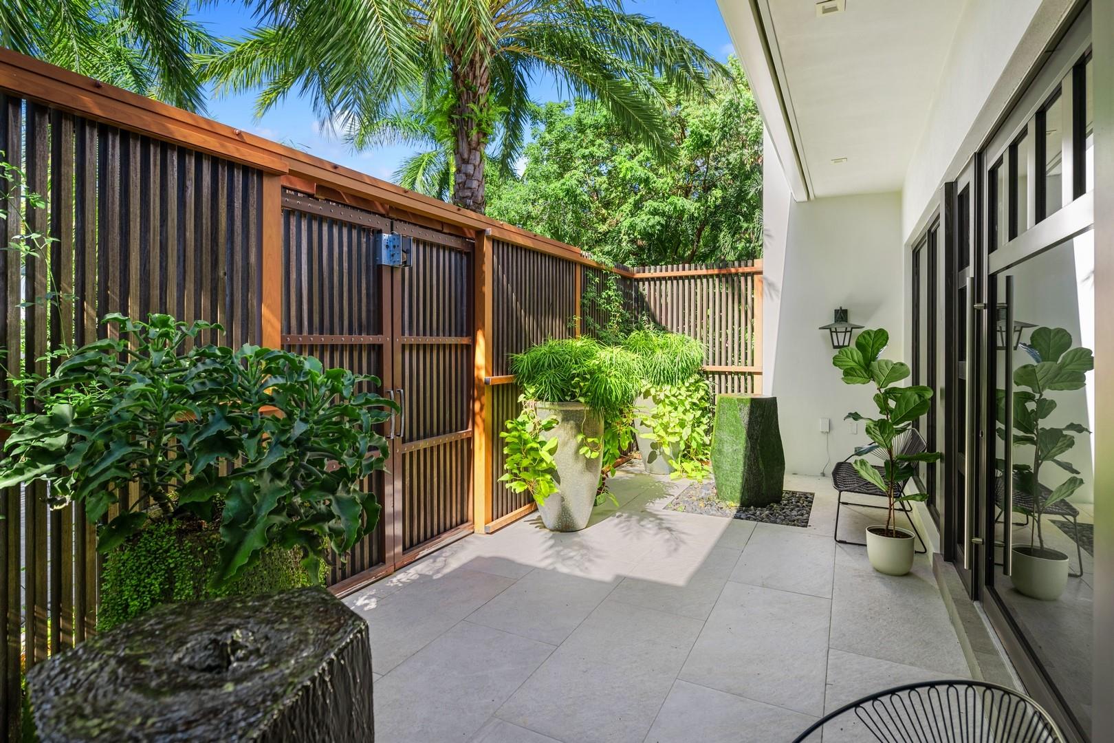 Coral Ridge 21-50 B - Residential