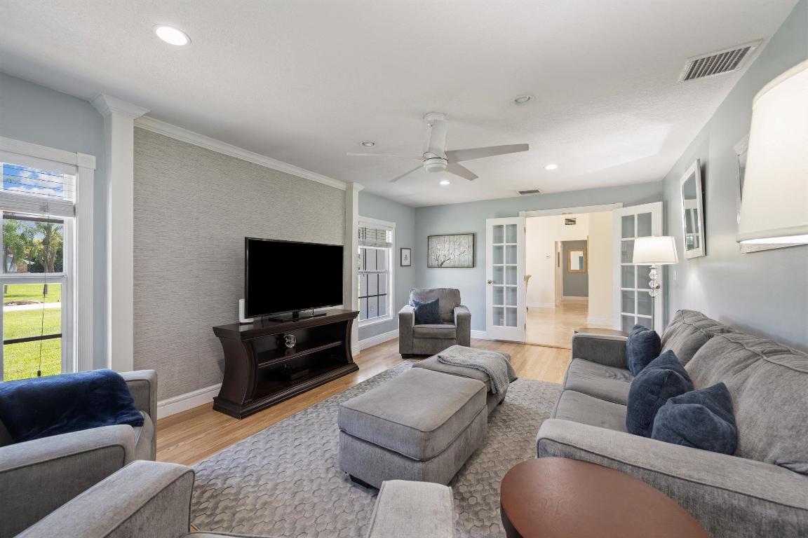 Palm Beach Country Estates - Residential