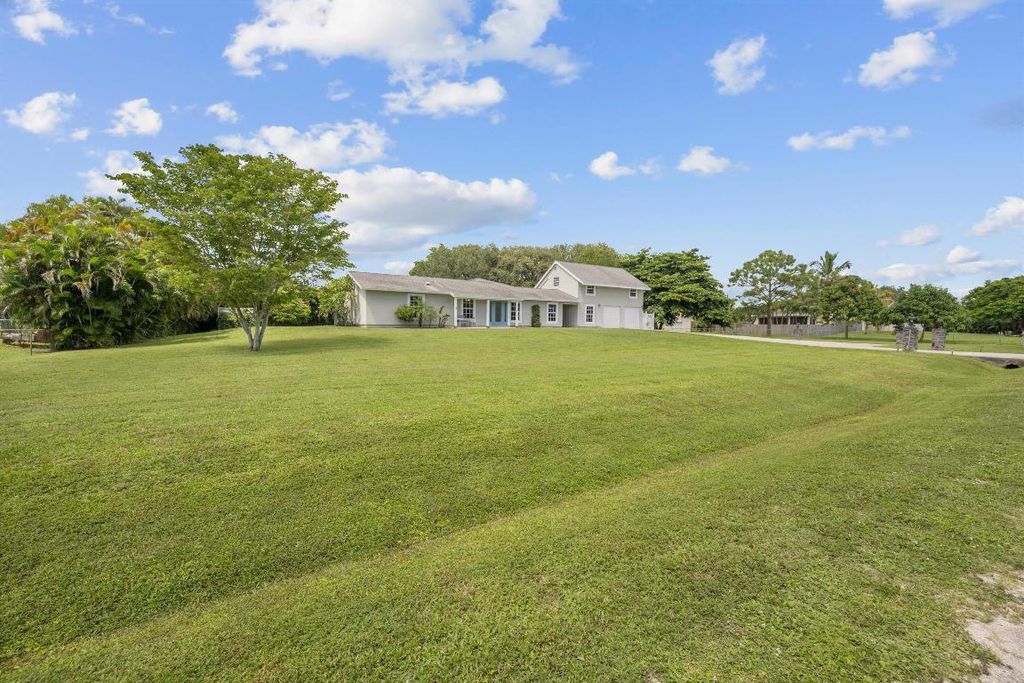 Photo of 16185 72nd Drive N, Palm Beach Gardens, FL 33418 (MLS # R11125208)