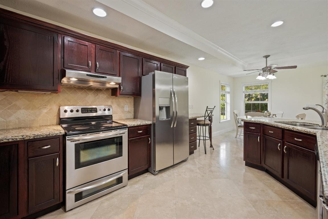 Palm Beach Country Estates - Residential