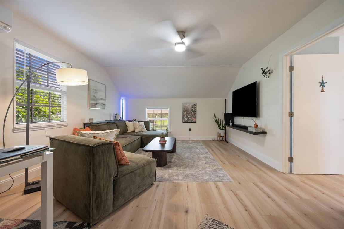 Palm Beach Country Estates - Residential