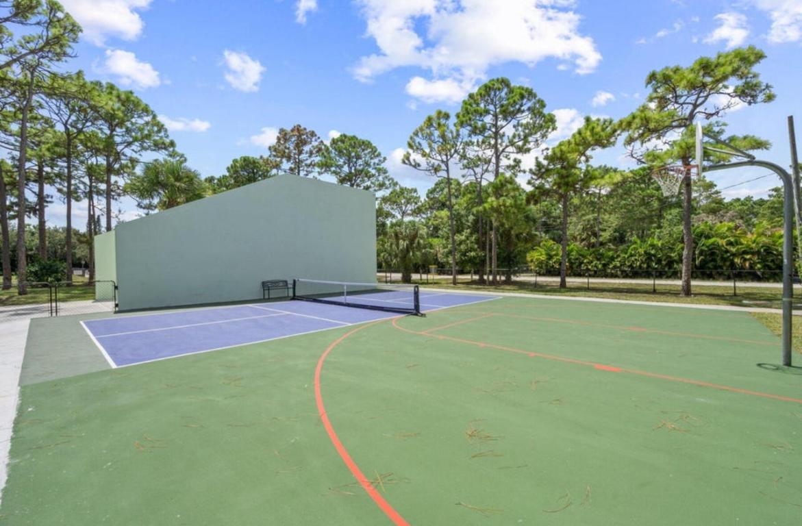 Palm Beach Country Estates - Residential