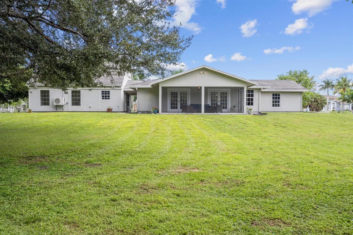 Palm Beach Country Estates - Residential