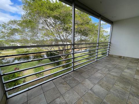 A home in Deerfield Beach