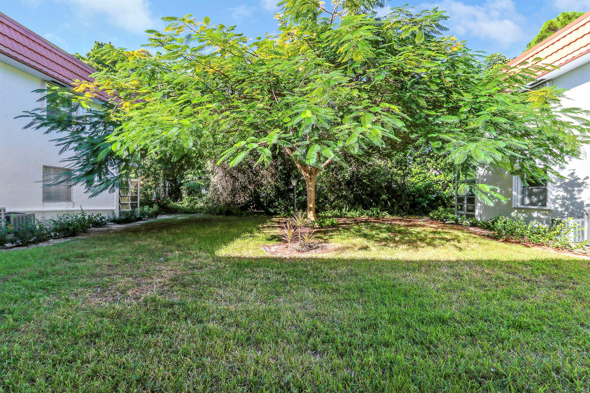 VISTA PINES CONDO - Residential