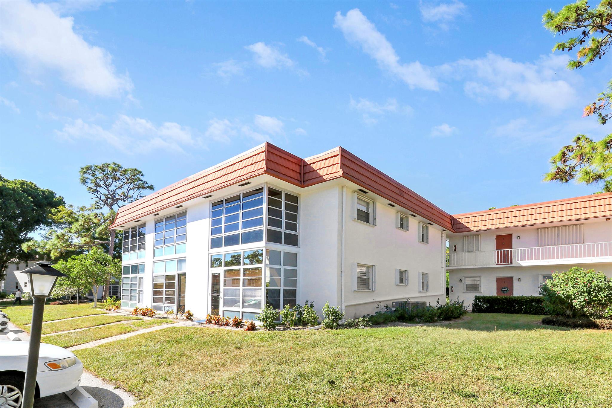 VISTA PINES CONDO - Residential