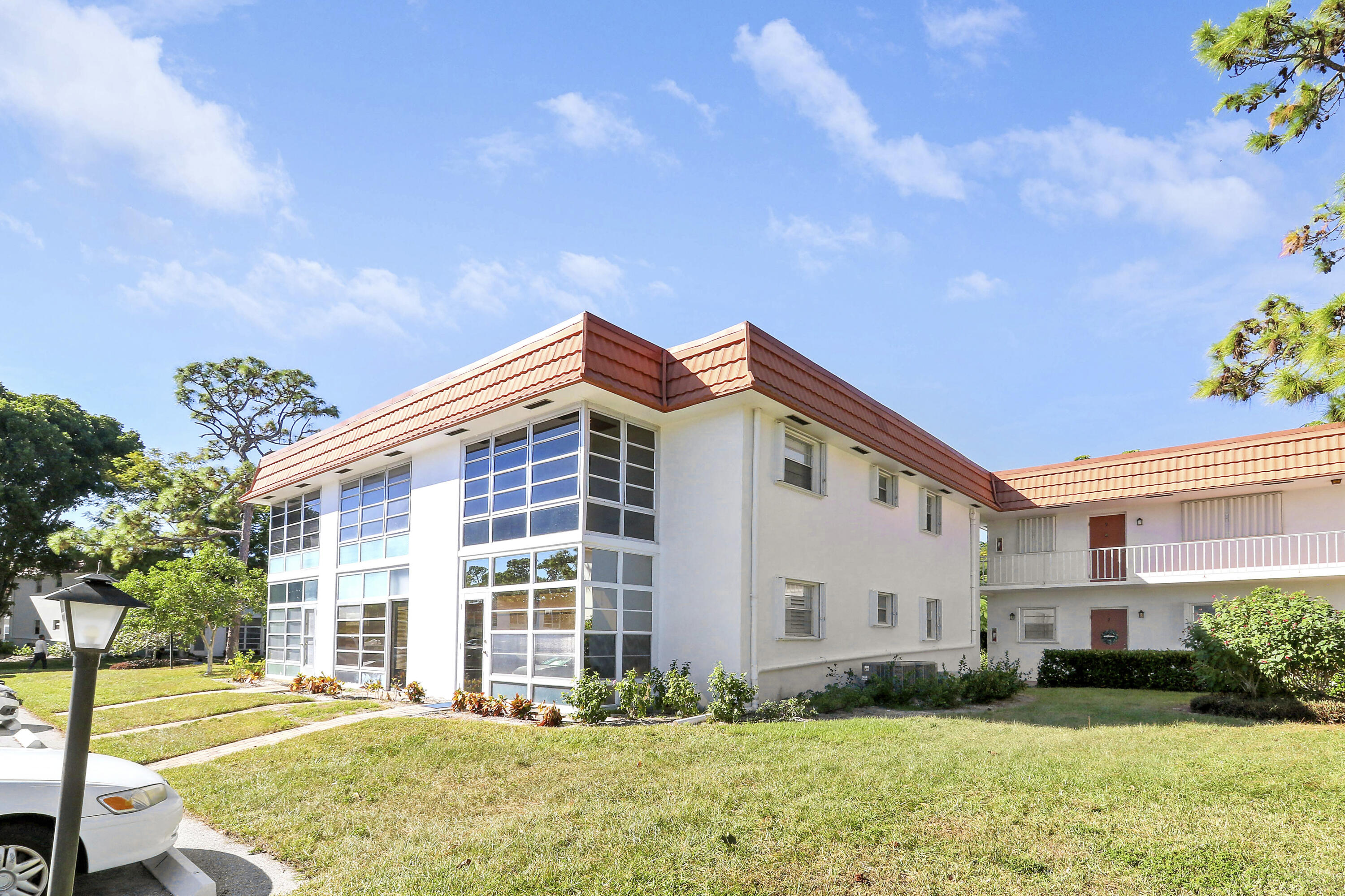 VISTA PINES CONDO - Residential