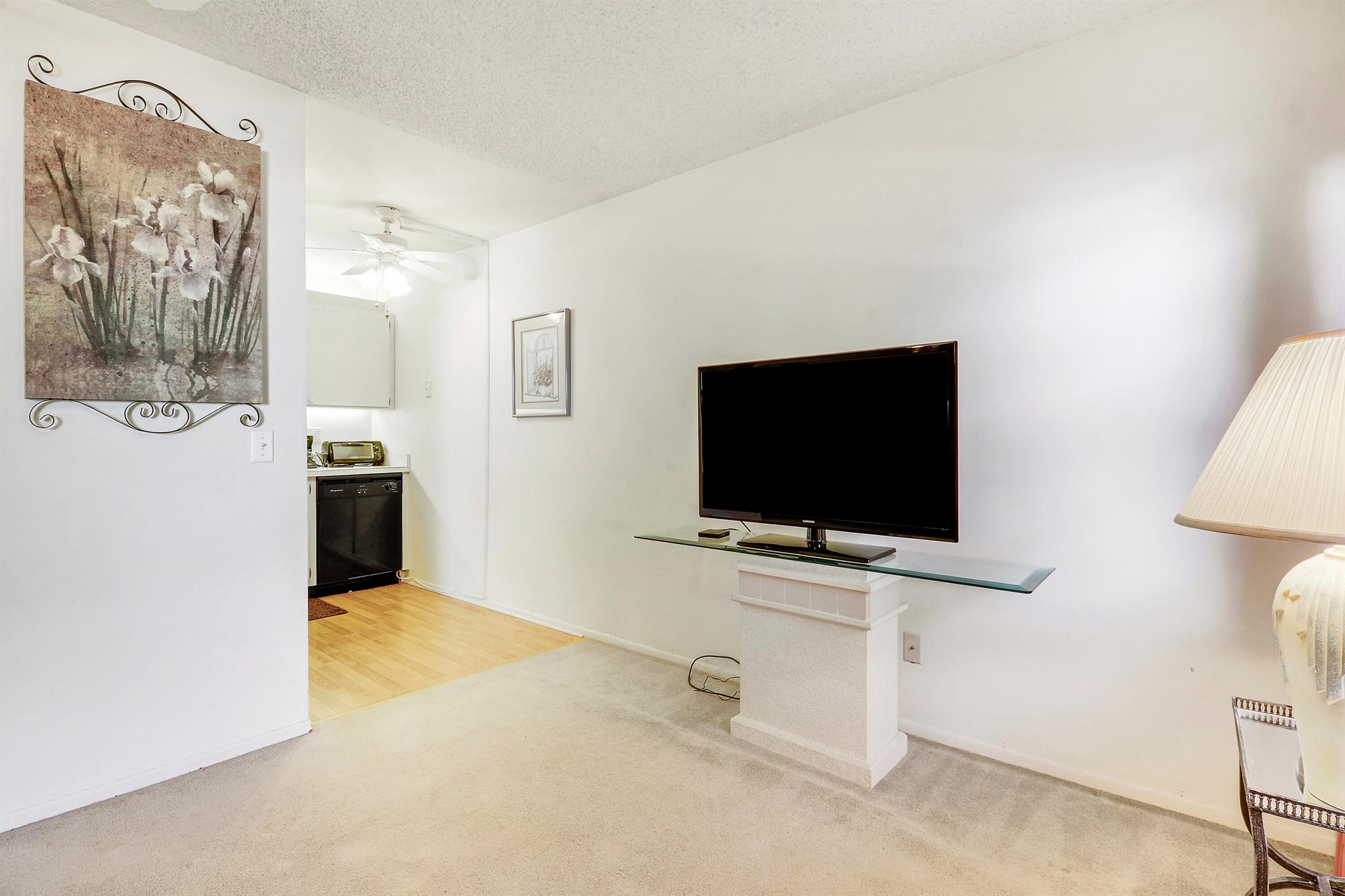 VISTA PINES CONDO - Residential