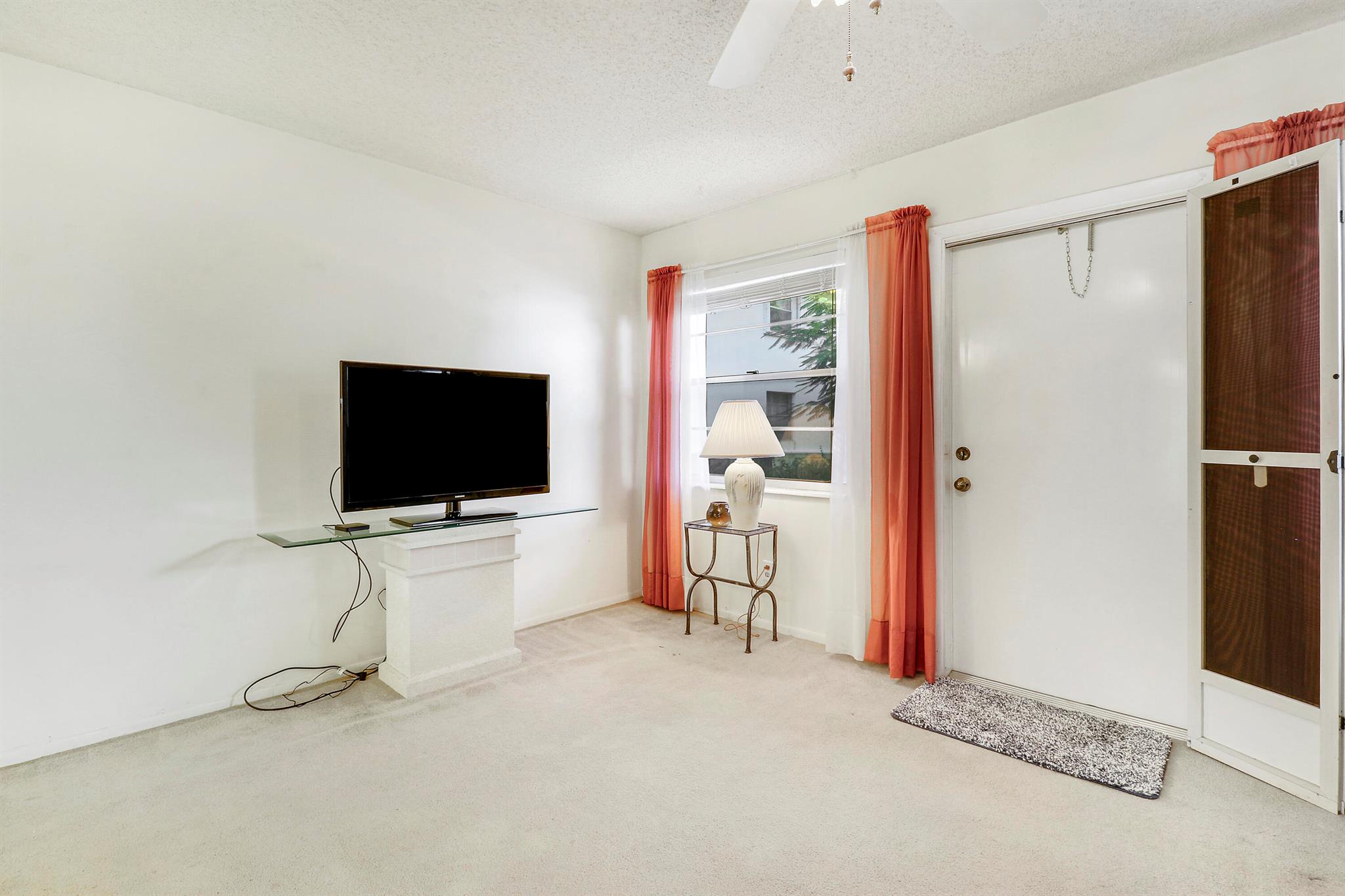 VISTA PINES CONDO - Residential