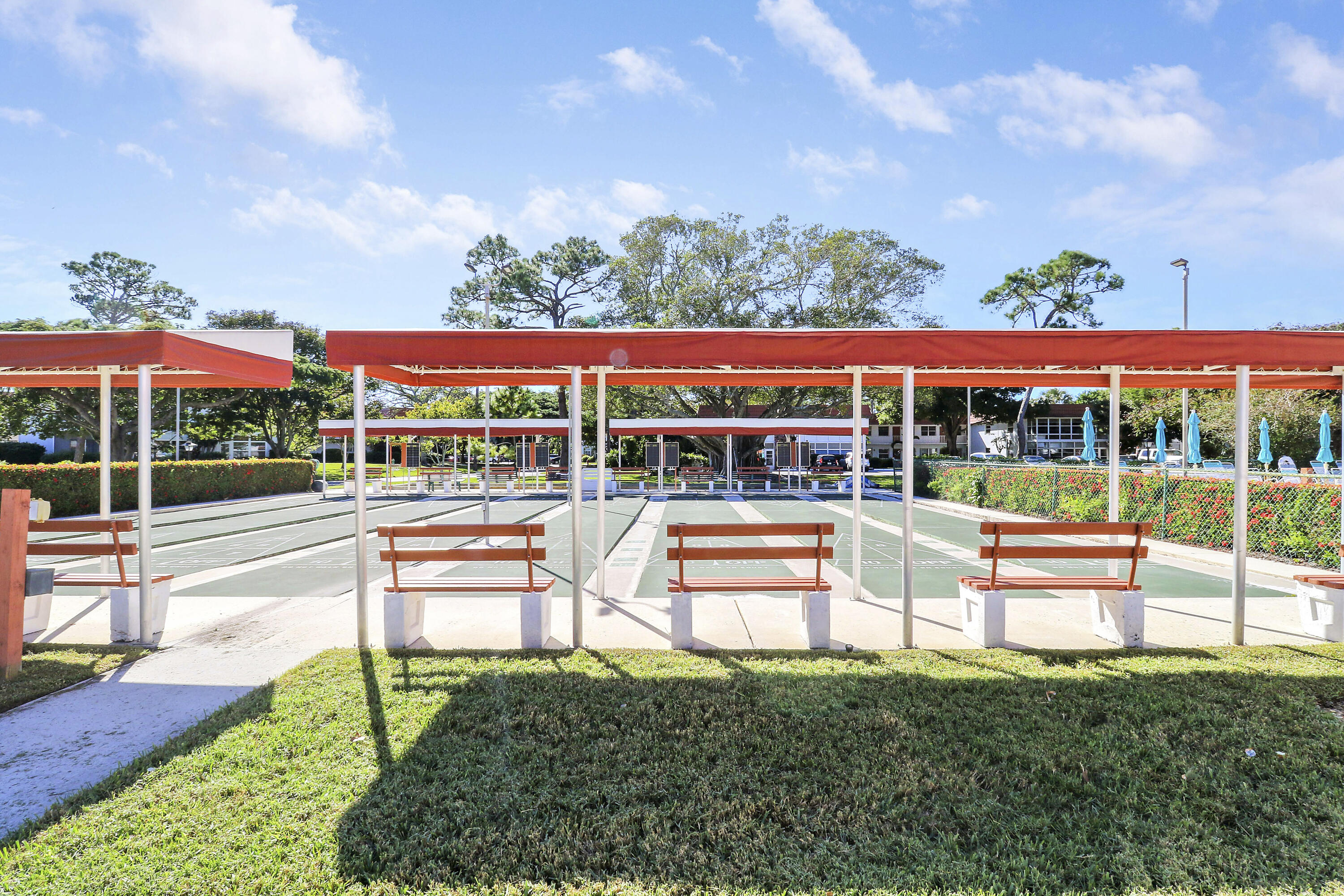 VISTA PINES CONDO - Residential