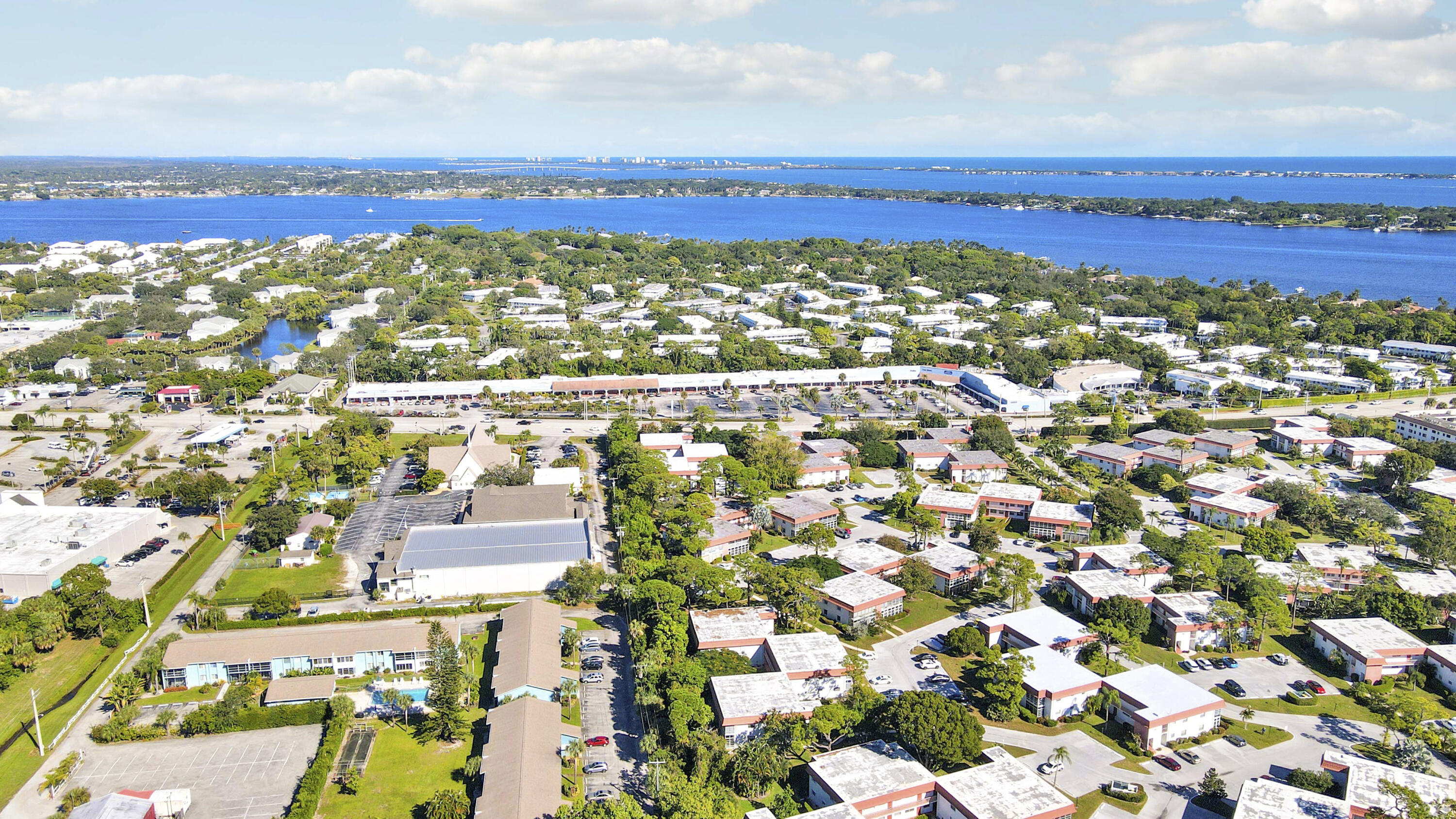 VISTA PINES CONDO - Residential