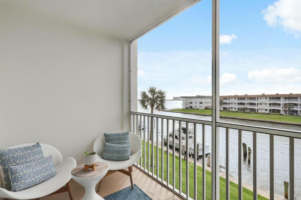 Photo of 100 Paradise Harbour Boulevard #310, North Palm Beach, FL 33408 (MLS # R11072280)