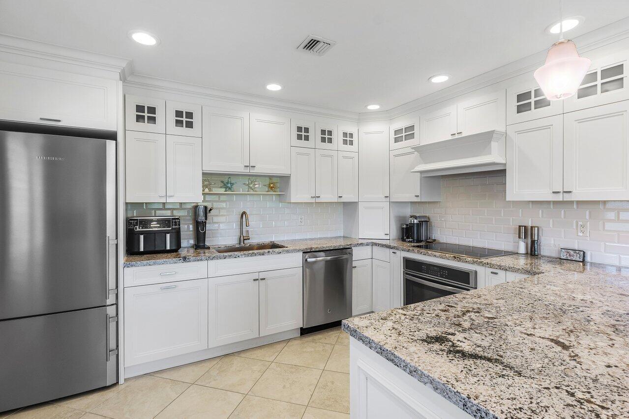 10241 Quail Covey Road Hibiscus S