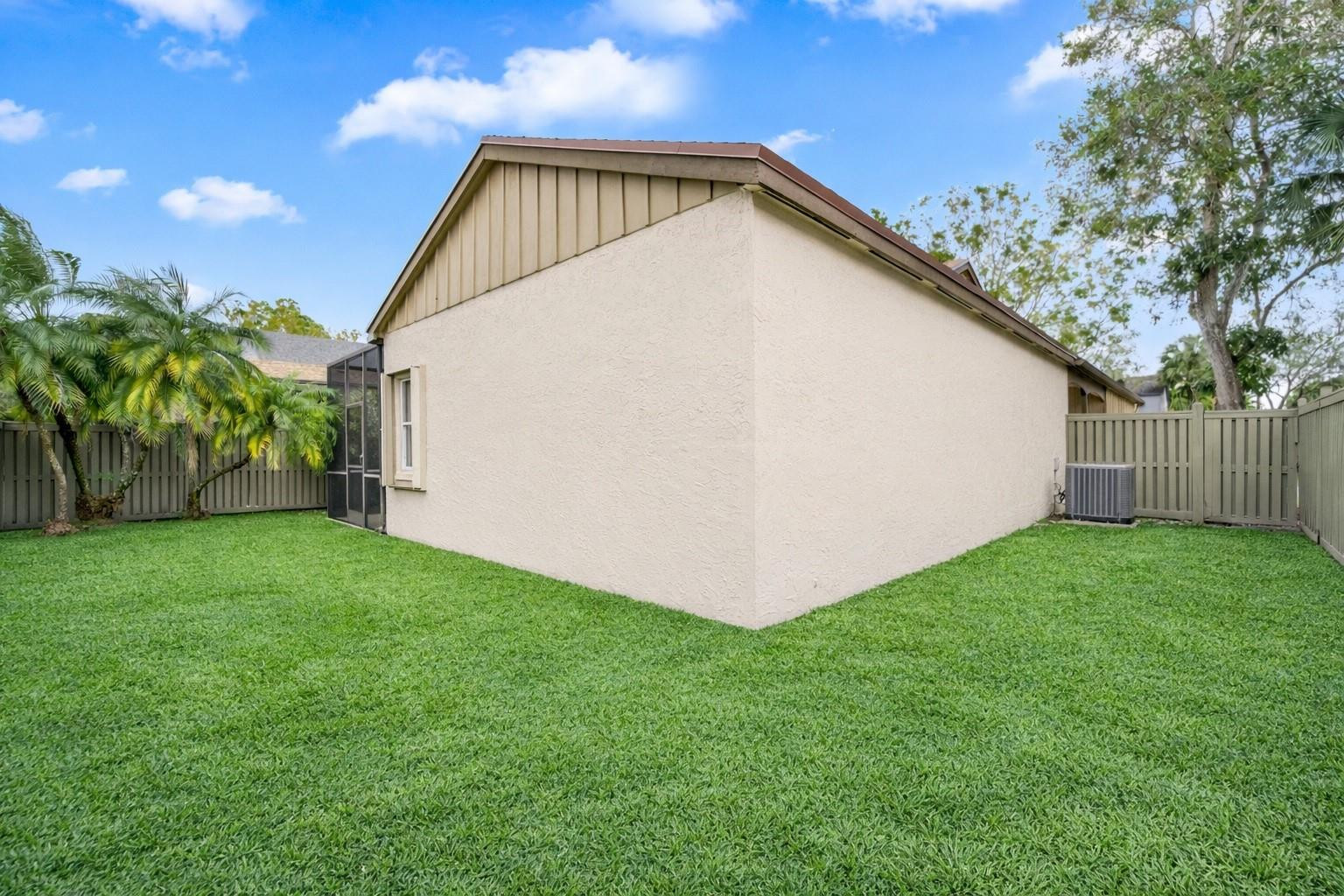 6558 Abbey Road, Parkland, FL, 33067/$539,900 2 6558 Abbey Road