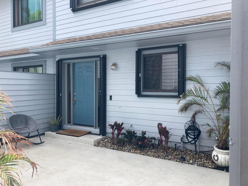 Photo of 6117 SE Georgetown Place, Hobe Sound, FL 33455 (MLS # R11167624)