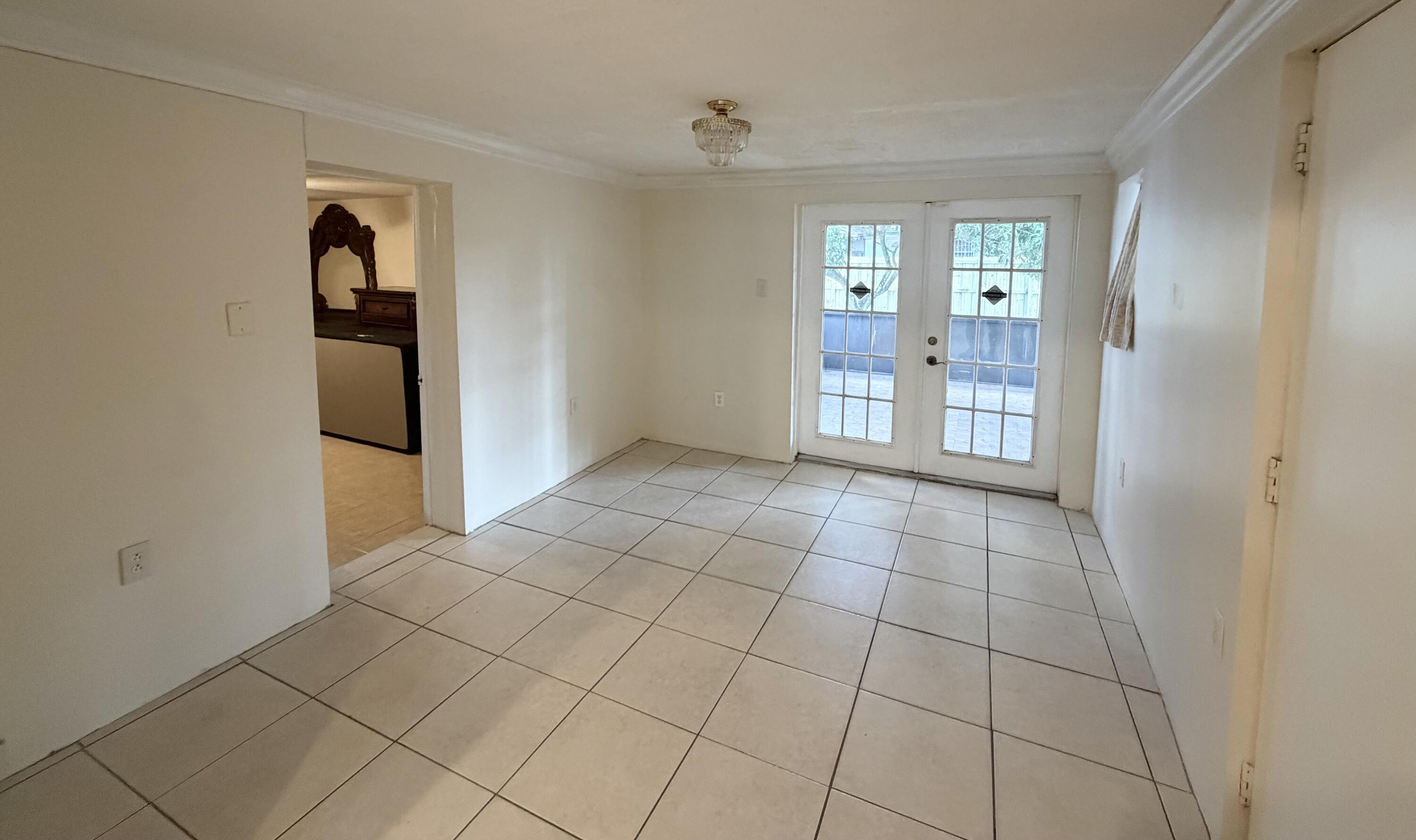 PLAYLAND ISLES - Residential Lease