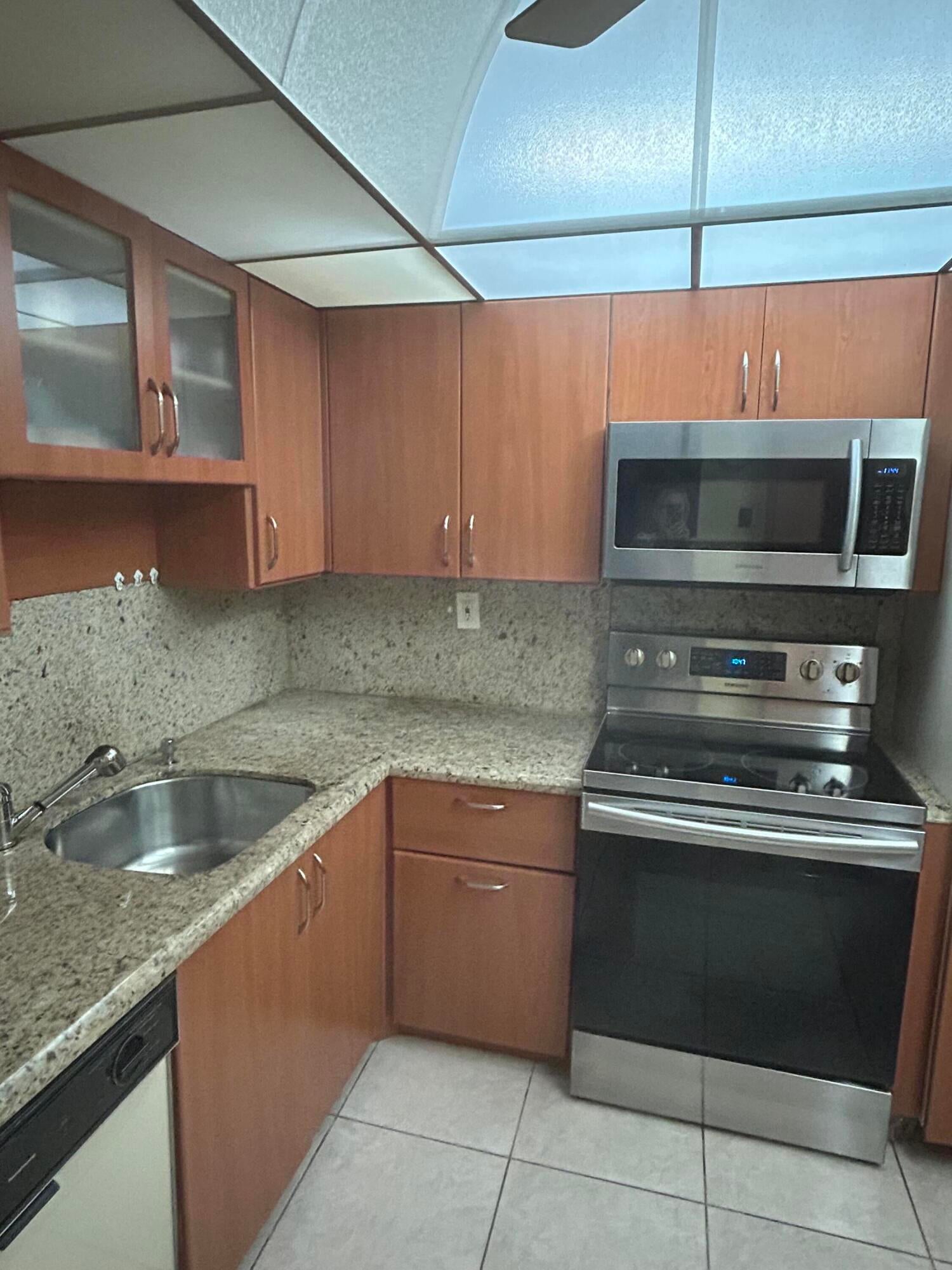 1833 S Ocean Drive 205, Hallandale Beach FL 33009