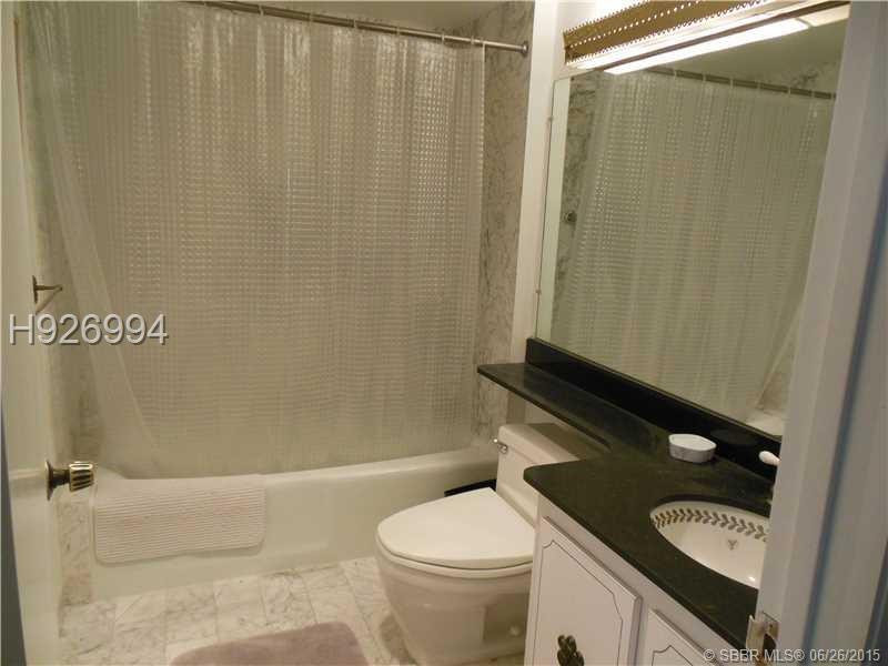 LA MER ESTATES EAST CONDO - Residential Lease