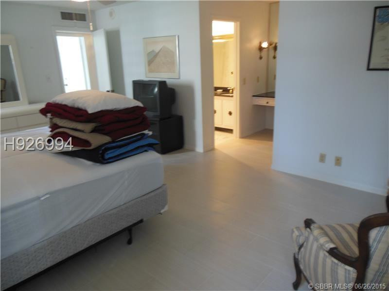 LA MER ESTATES EAST CONDO - Residential Lease