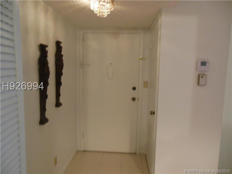 LA MER ESTATES EAST CONDO - Residential Lease