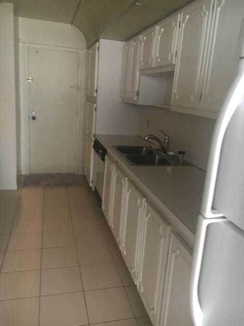 LA MER ESTATES EAST CONDO - Residential Lease