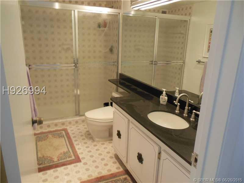 LA MER ESTATES EAST CONDO - Residential Lease