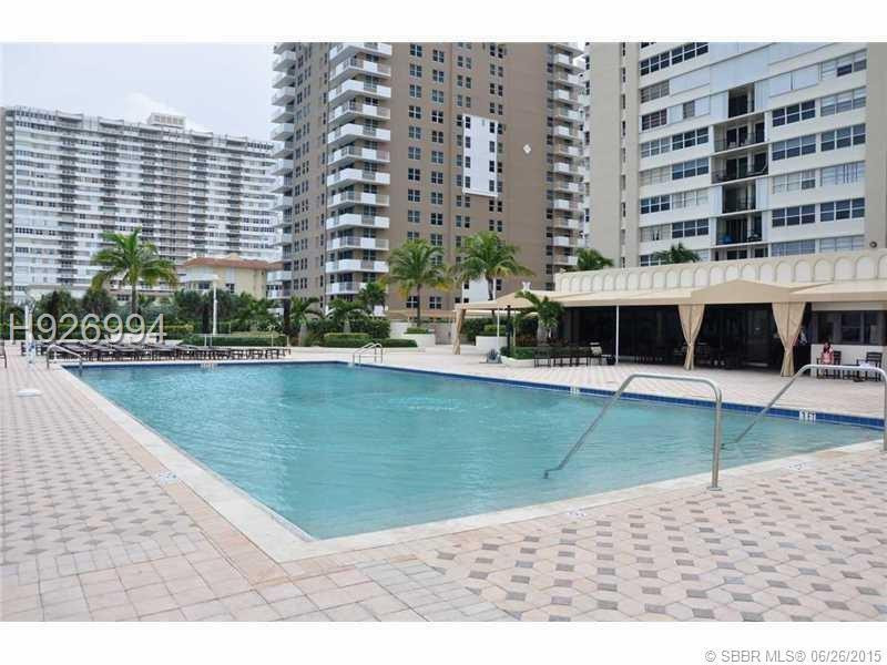 LA MER ESTATES EAST CONDO - Residential Lease