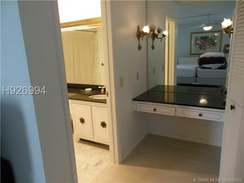 LA MER ESTATES EAST CONDO - Residential Lease