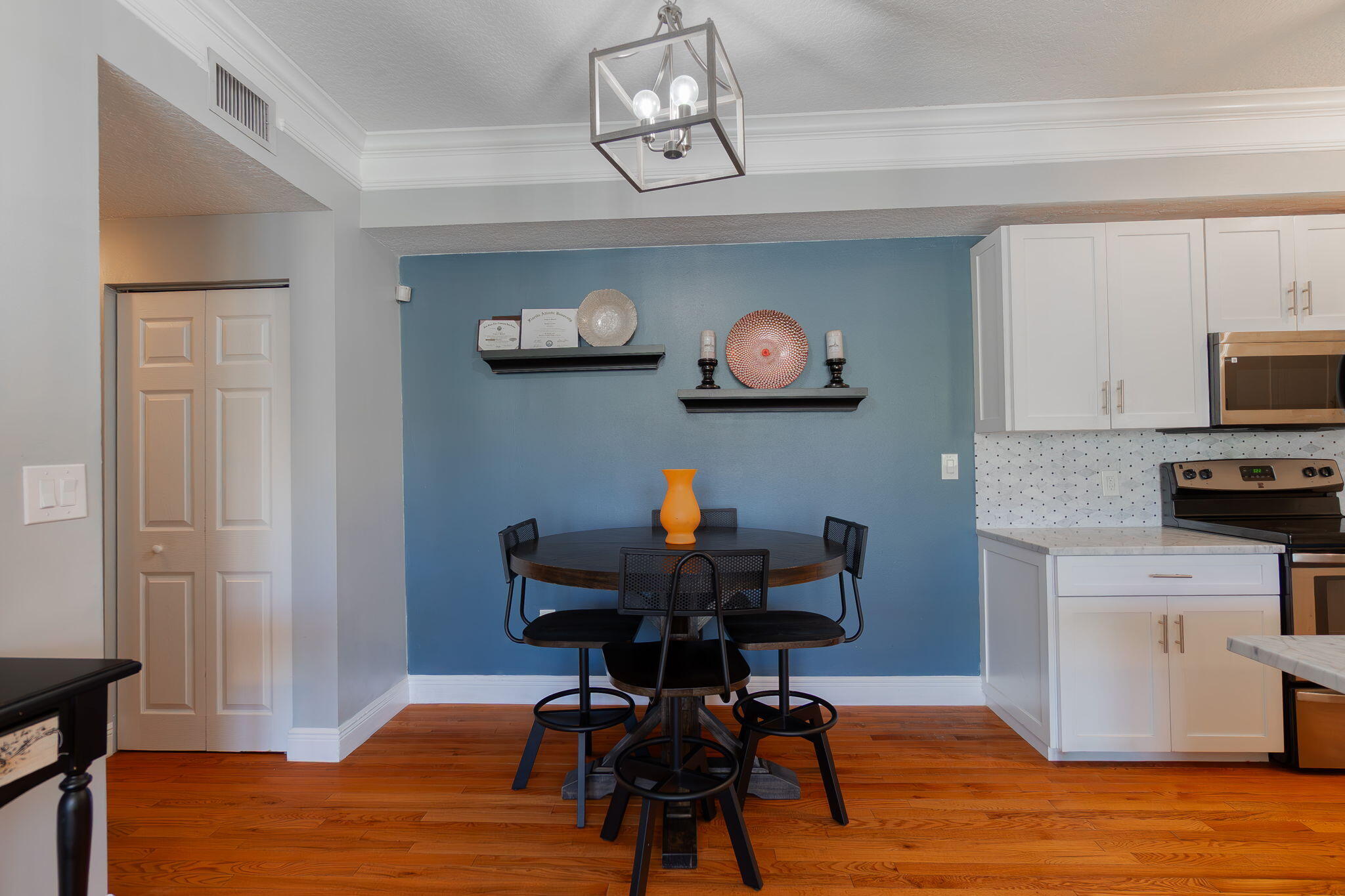 Properties 9901 Baywinds Boulevard 3202