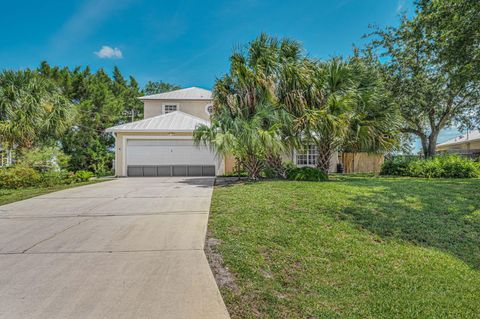 A home in Port St Lucie