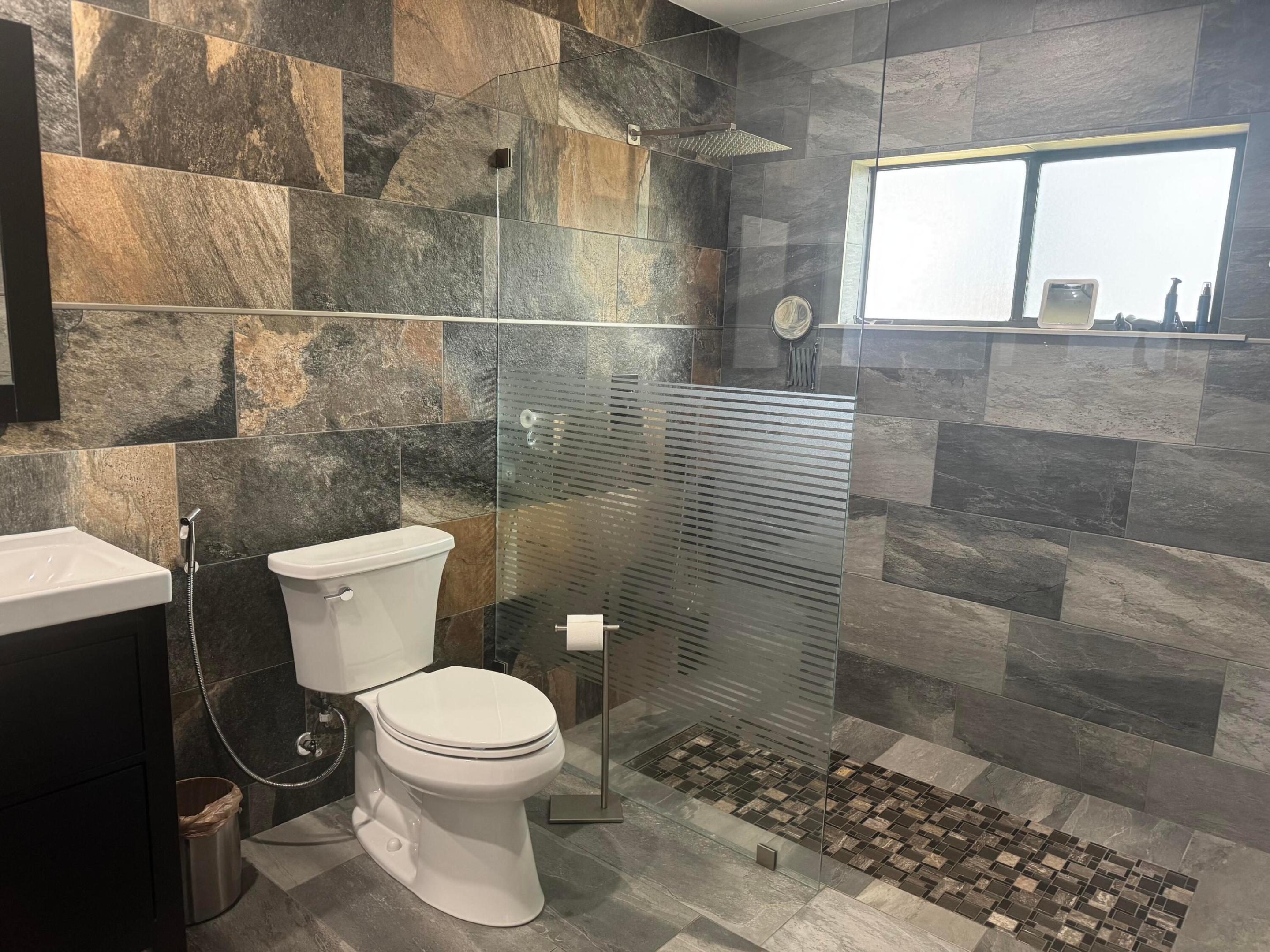 PARKWOOD HOMES - Residential