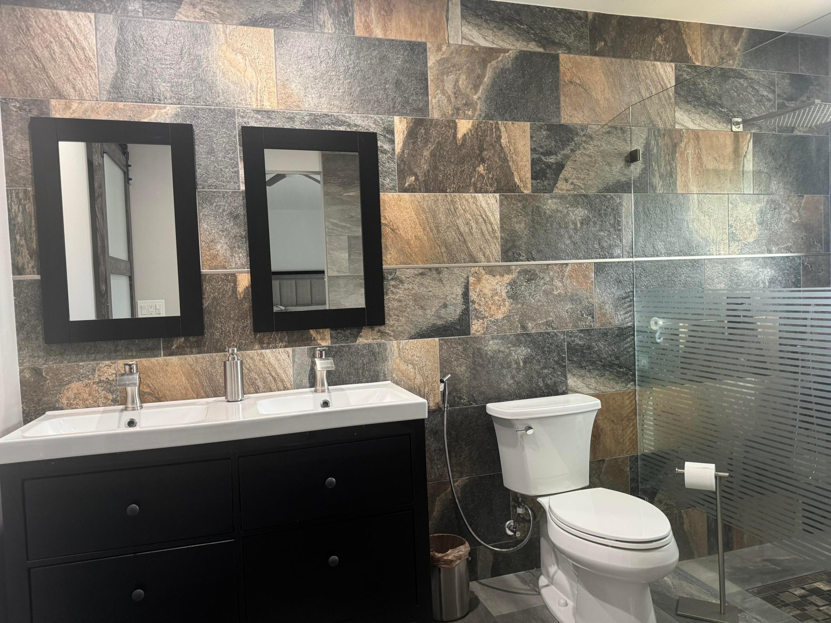 PARKWOOD HOMES - Residential