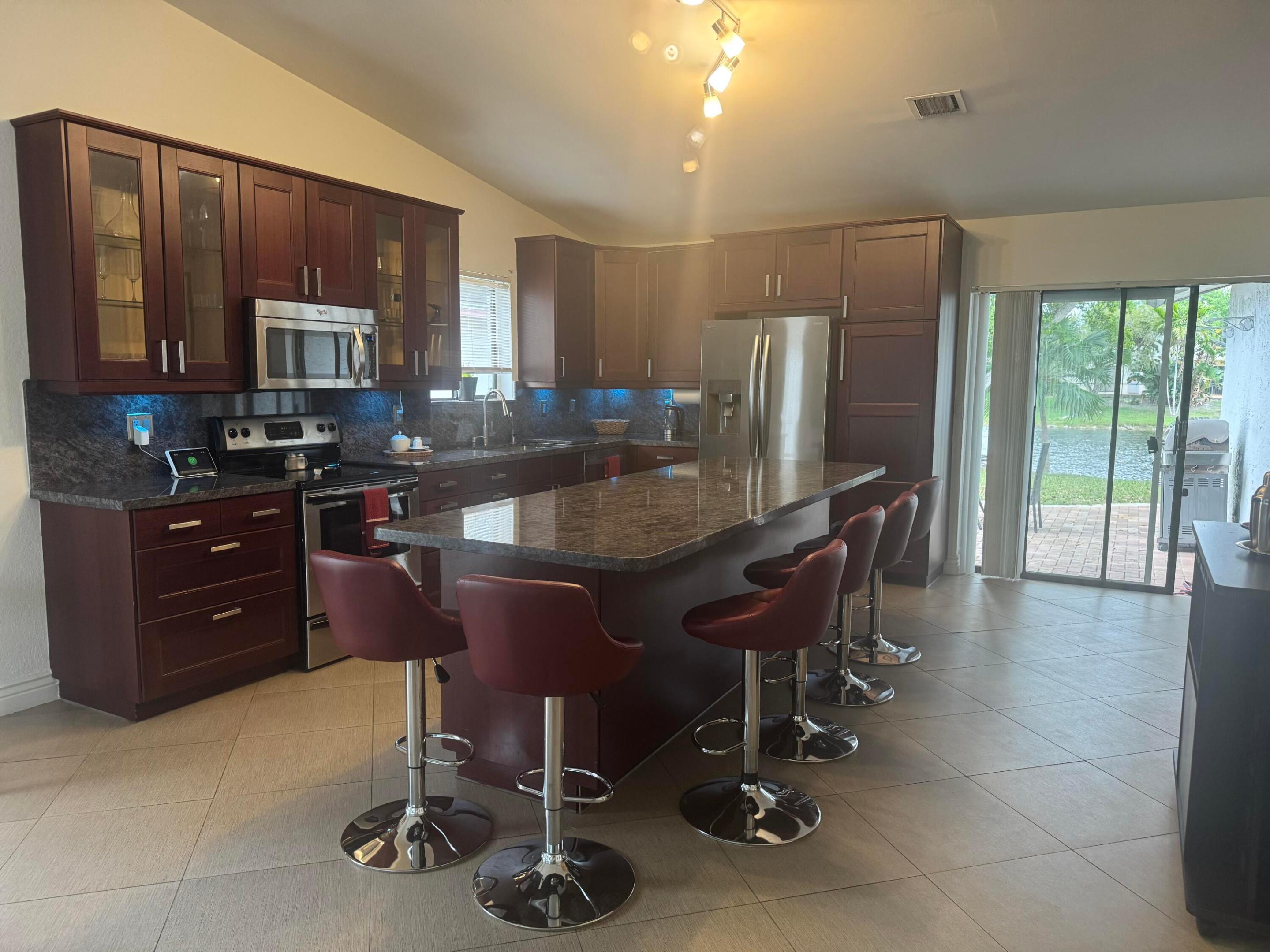 PARKWOOD HOMES - Residential