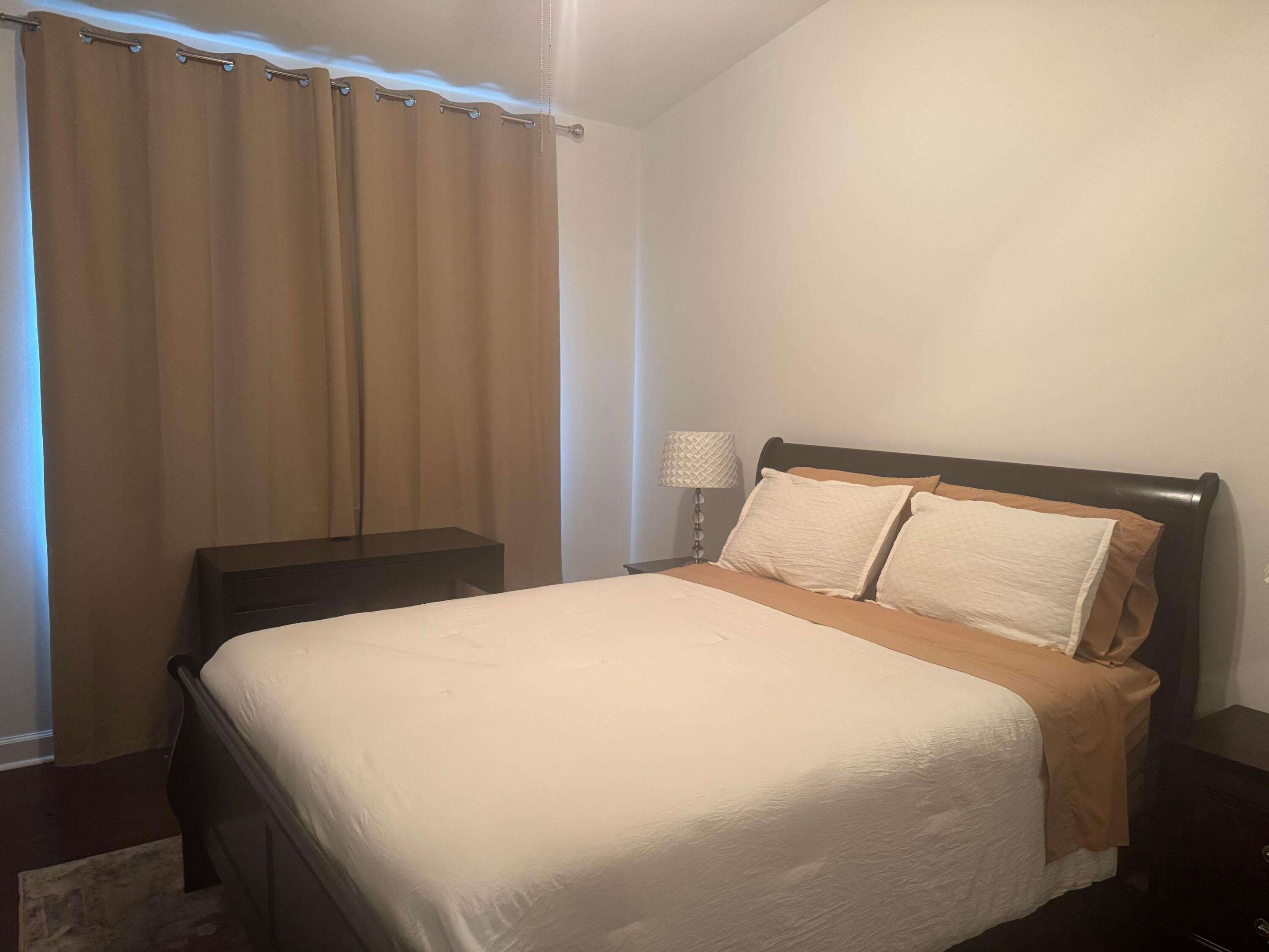 PARKWOOD HOMES - Residential