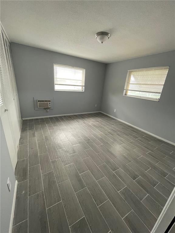 1250 E Sample Rd 212