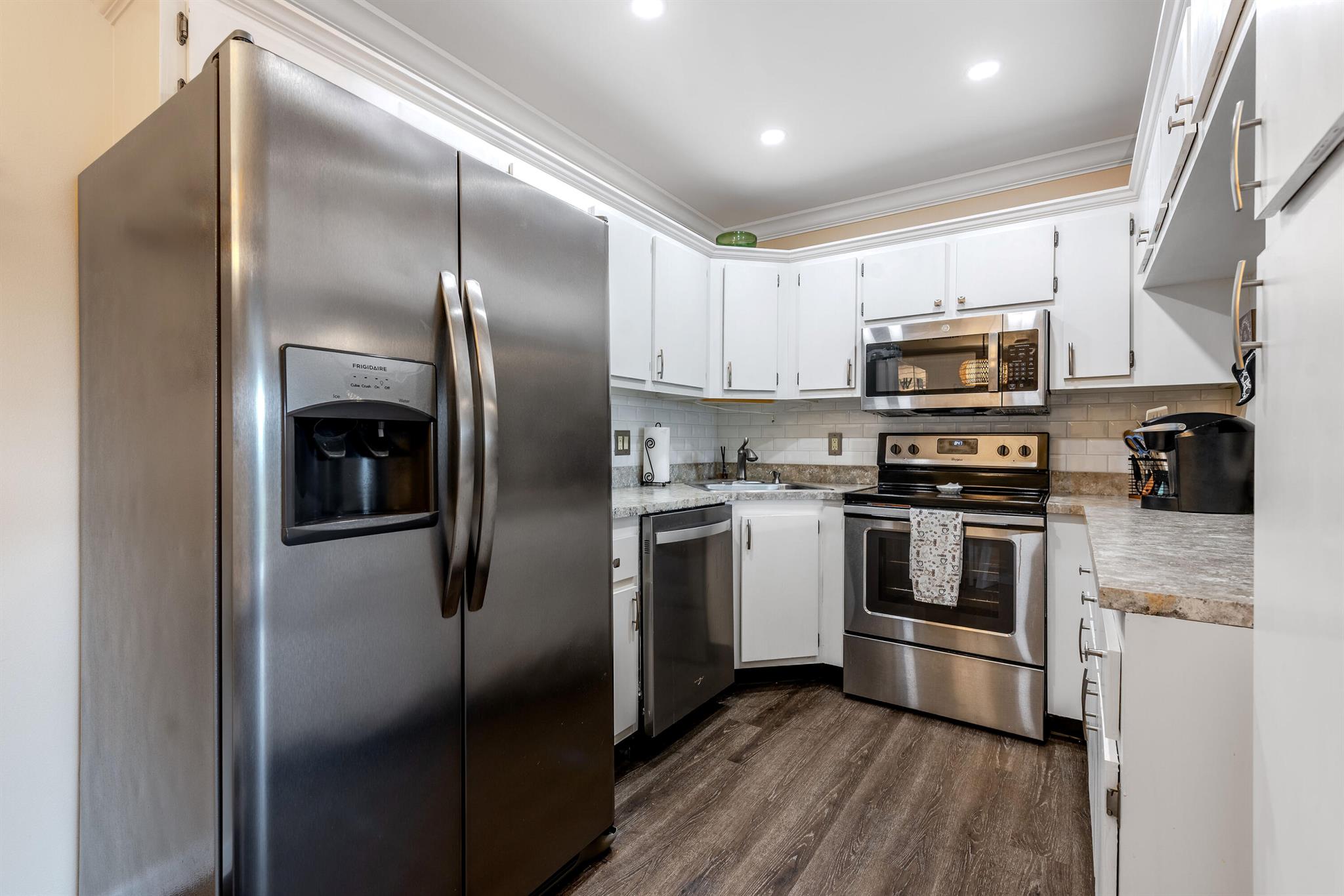 PINE RIDGE AT DELRAY BEAC - Residential Lease