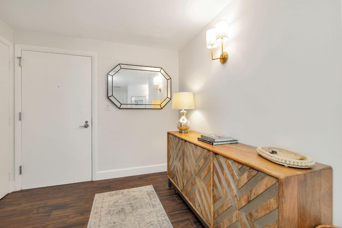 550 Okeechobee Boulevard 622