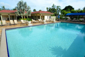 FAIRWAYS OF BOCA LAGO - Residential