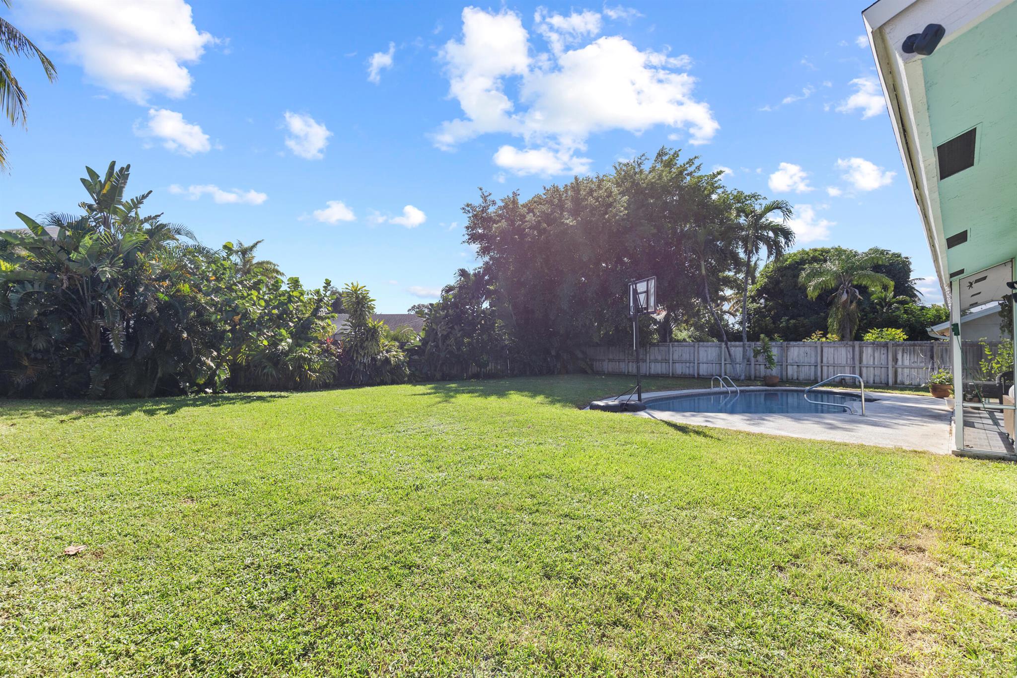 SKY LAKE - Residential