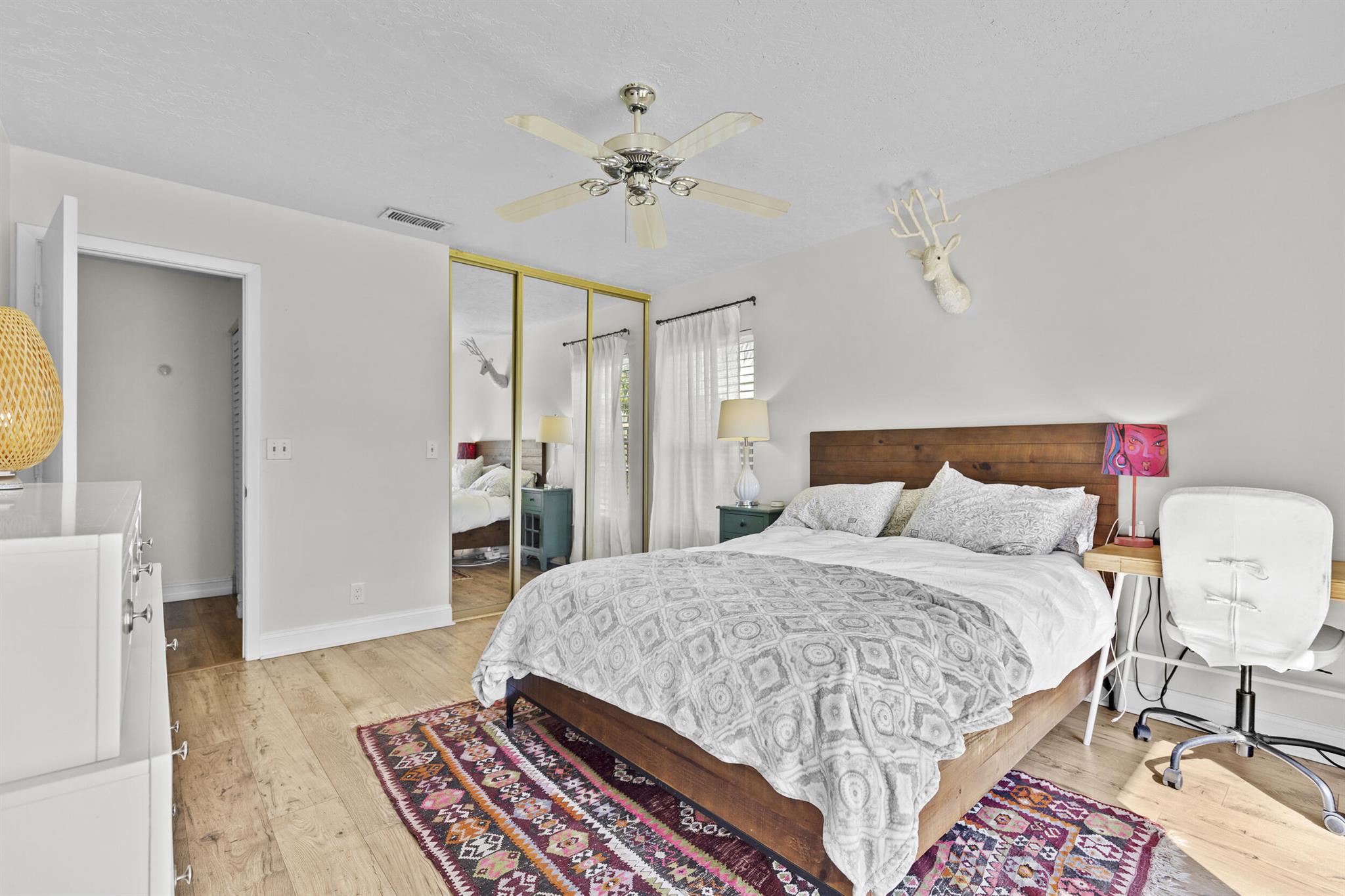 SKY LAKE - Residential