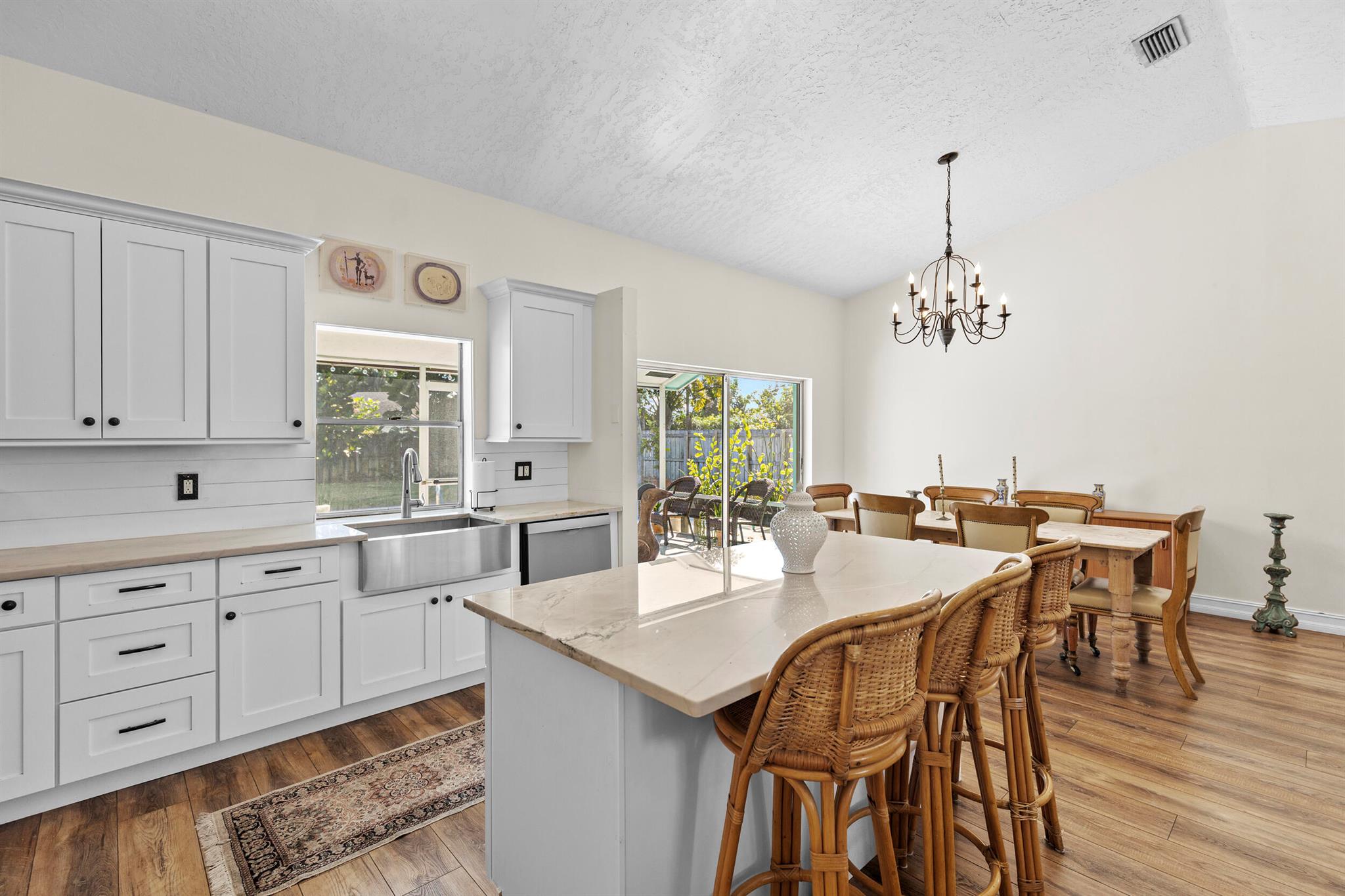 SKY LAKE - Residential