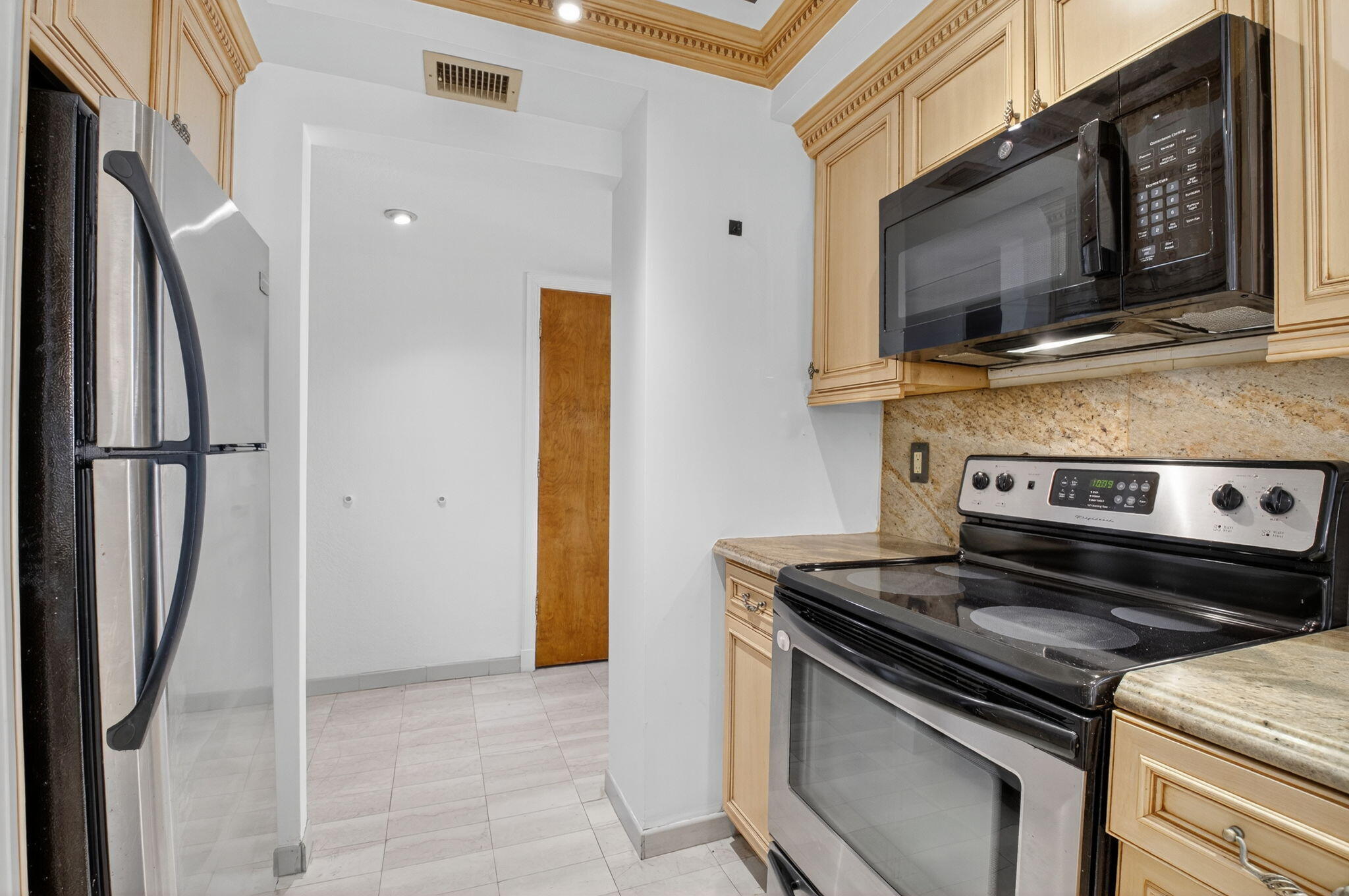 TIERRA DEL MAR CONDO - Residential Lease