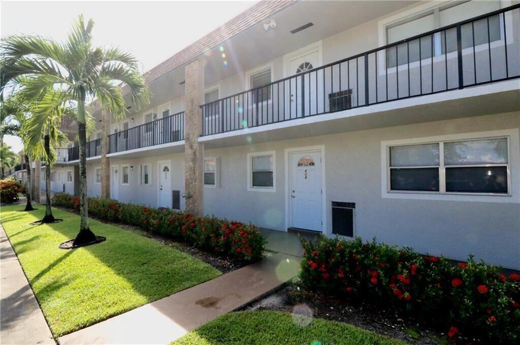 SANDALFOOT BLVD APTS CONDO - Residential Lease