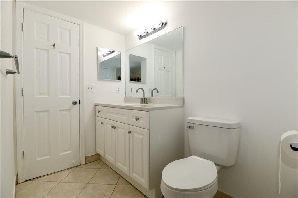 SANDALFOOT BLVD APTS CONDO - Residential Lease