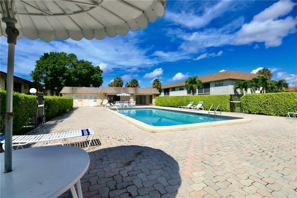 SANDALFOOT BLVD APTS CONDO - Residential Lease